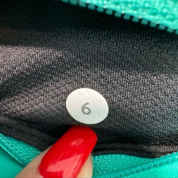 Lululemon Race With Grace Crop Leggings | Size 6 | Soot / Bali Breeze - Picture 9 of 9